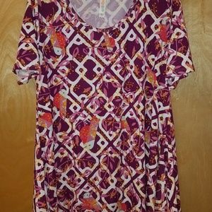 Beautiful Large Lularoe Perfect Tee